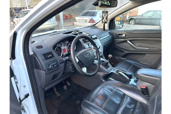 Auto in Vendita a Durazzo - 6,500 Euro