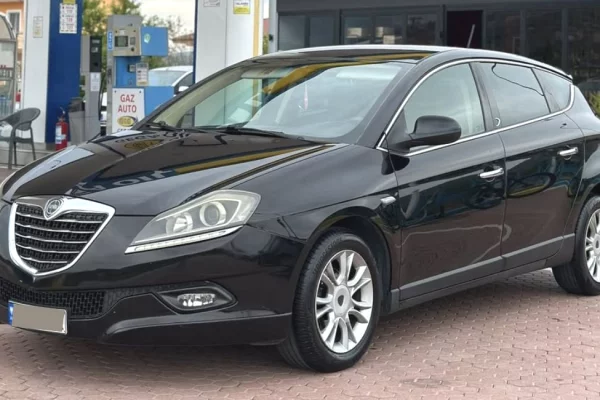 Auto in Vendita a Tirana - 3,700 Euro