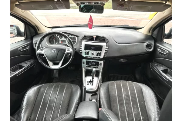 Auto in Vendita a Tirana - 3,700 Euro