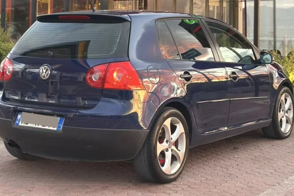 Auto in Vendita a Tirana - 3,300 Euro