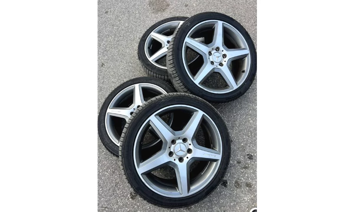 Shitet Disqe + Goma AMG – Mercedes R18