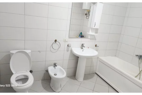 Shtepi me qera Apartament ne Tirane, 1+1, Mobilimi E mobiluar, Pagesa 500  Euro.