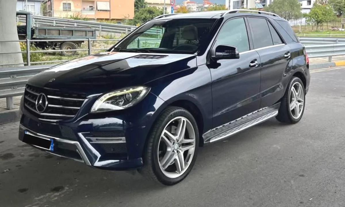 Auto in Vendita a Tirana, Mercedes-Benz, 2014 Benzine,Kambio Automatik Pagamento 12,500  Euro.