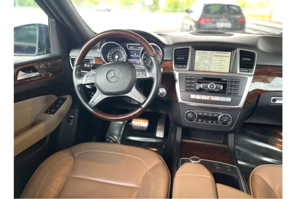 Auto in Vendita a Tirana - 12,500 Euro