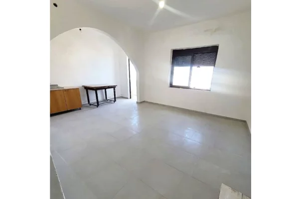 Shitet Apartament 1+1 – në një nga zonat më të kërkuara për banim (afër qendrës, Rruga e Kavajës)