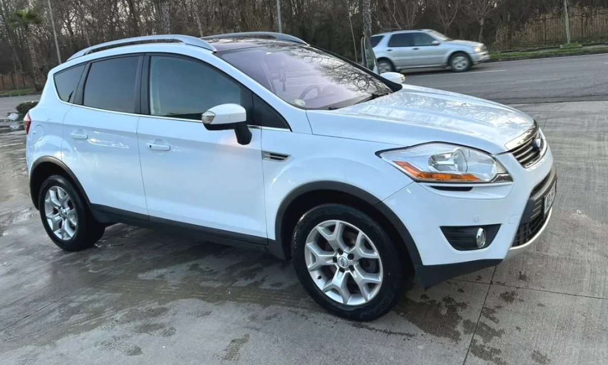 Auto in Vendita a Tirana, Ford, 2011 Diesel,Kambio Manual Pagamento 6,200  Euro.