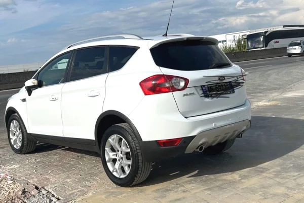 Auto in Vendita a Tirana - 6,200 Euro