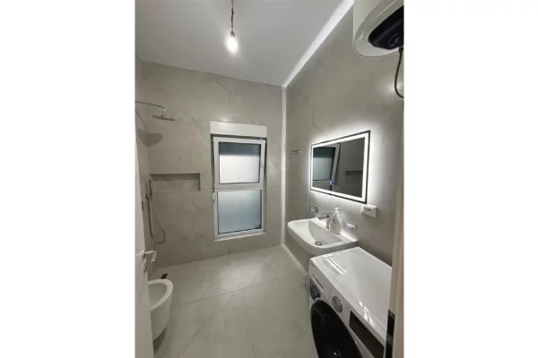 Shtepi me qera Apartament ne Tirane, 1+1, Mobilimi E mobiluar, Pagesa 50,000  Leke.