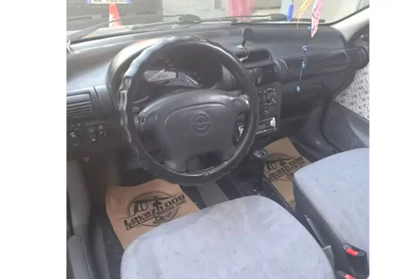 Auto in Vendita a Tirana - 1,300 Euro