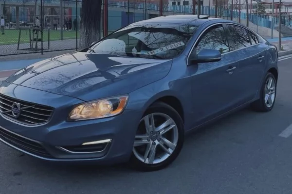 Auto in Vendita a Tirana - 8,500 Euro