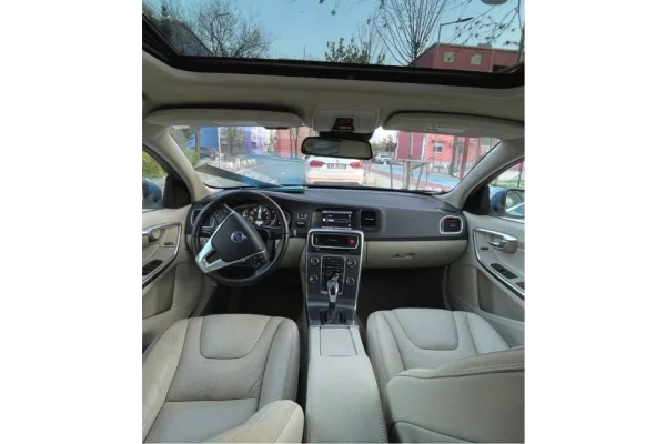 Auto in Vendita a Tirana - 8,500 Euro