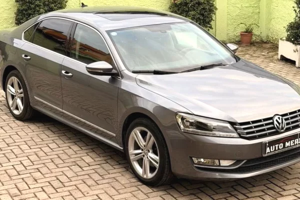 Auto in Vendita a Tirana - 8,300 Euro