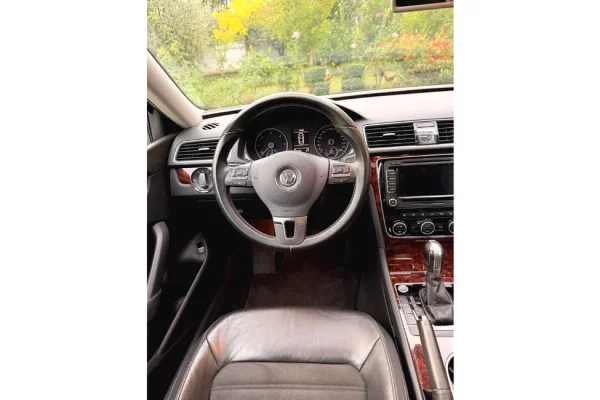 Auto in Vendita a Tirana - 8,300 Euro