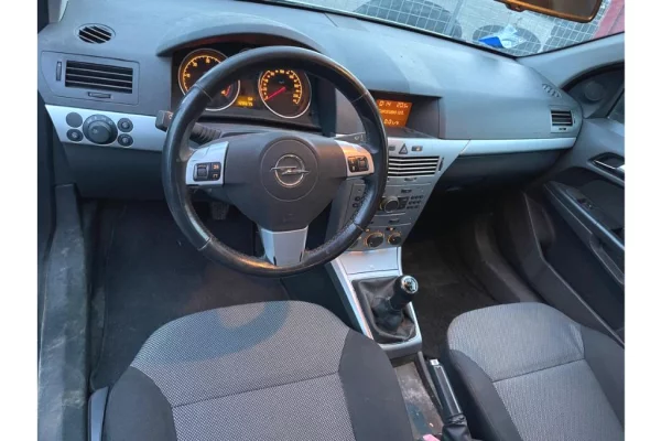 Auto in Vendita a Tirana - 3,000 Euro