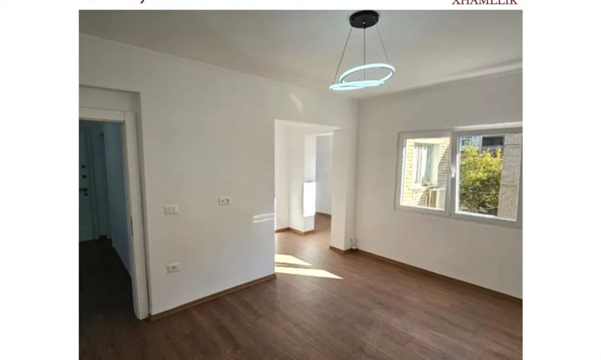 Shtepi ne shitje Apartament ne Tirane, 2+1, Mobilimi E mobiluar, Pagesa 149,000  Euro.