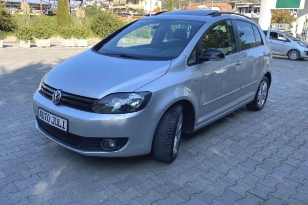 Auto in Vendita a Tirana - 8,300 Euro
