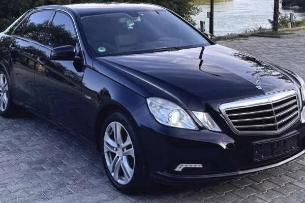 Auto in Vendita a Tirana - 7,900 Euro