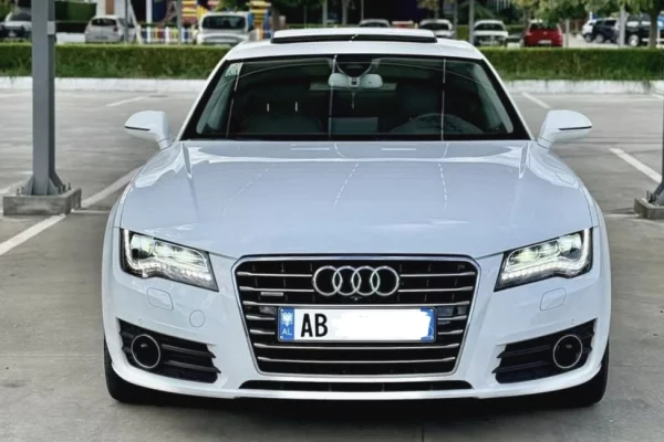 Auto in Vendita a Scutari - 12,900 Euro