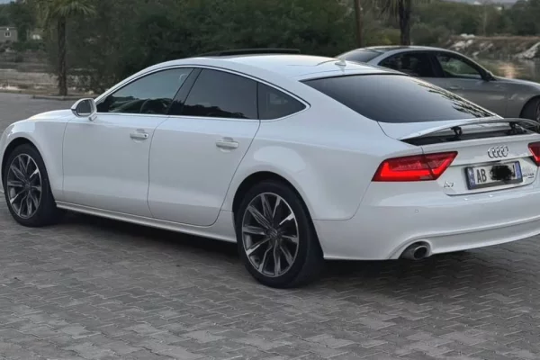 Auto in Vendita a Scutari - 12,900 Euro