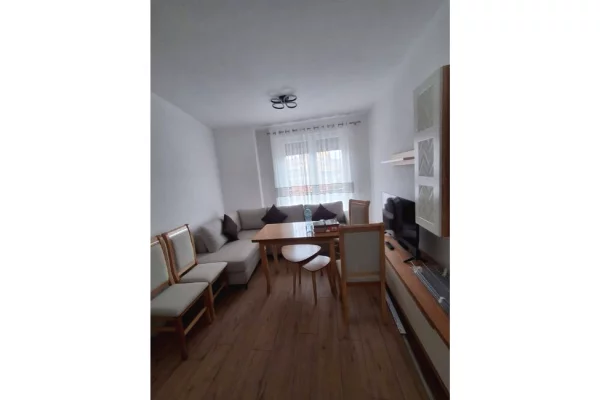 JEPET APARTAMENT ME QIRA 2+1