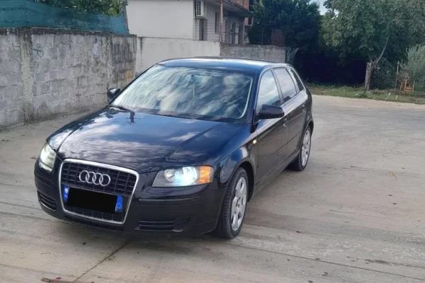 Auto in Vendita a Tirana - 4,200 Euro