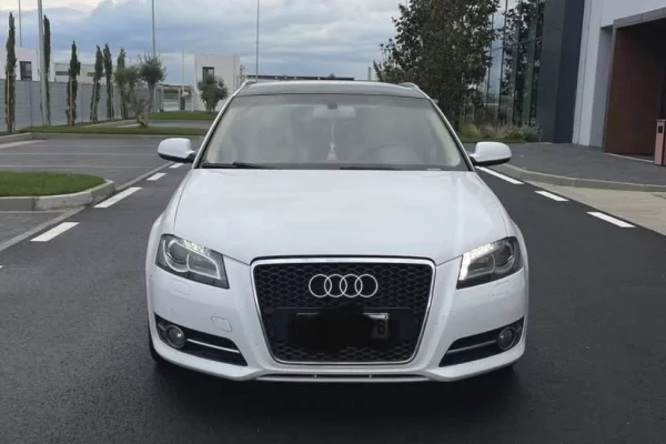 Auto in Vendita a Durazzo - 7,300 Euro