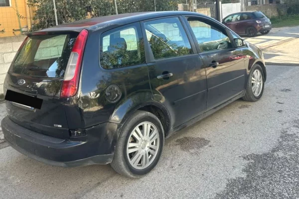 Auto in Vendita a Tirana - 1,500 Euro