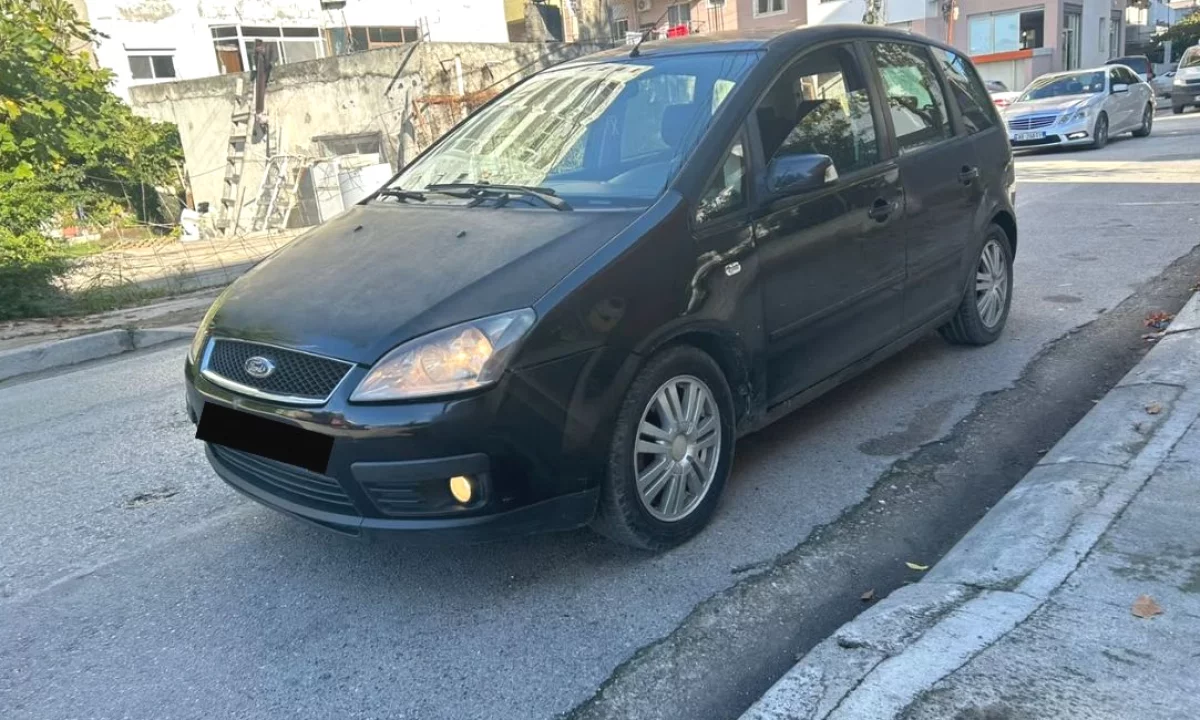 Auto in Vendita a Tirana, Ford, 2004 Diesel,Kambio Manual Pagamento 1,500  Euro.