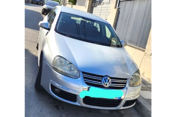 Auto in Vendita a Tirana - 3,400 Euro