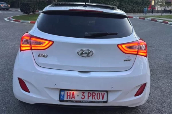 Auto in Vendita a Tirana - 7,300 Euro