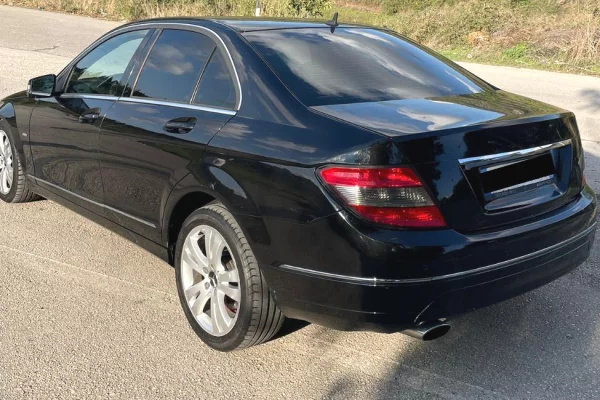 Auto in Vendita a Tirana - 5,800 Euro
