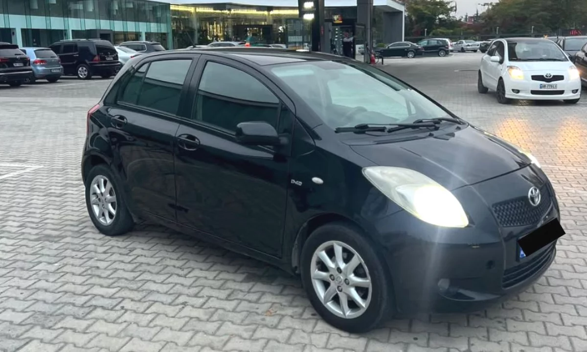 Auto in Vendita a Tirana, Toyota, 2009 Diesel,Kambio Manual Pagamento 4,299  Euro.