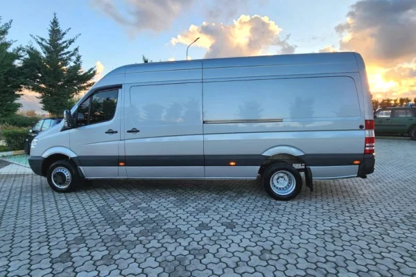 Auto in Vendita a Tirana - 13,000 Euro