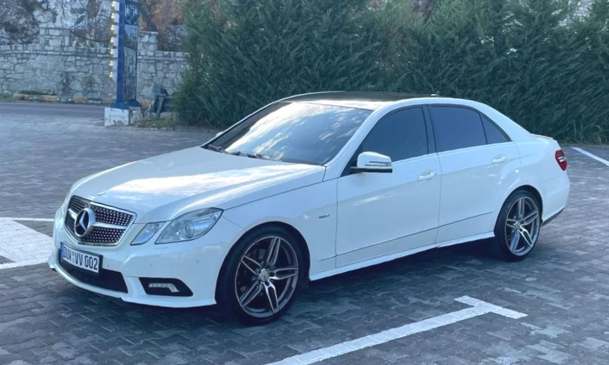 Auto in Vendita a Tirana, Mercedes-Benz, 2012 Diesel,Kambio Automatik Pagamento 9,500  Euro.