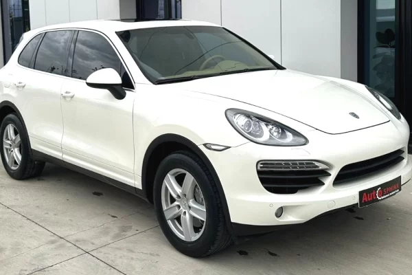 Auto in Vendita a Tirana - 13,900 Euro