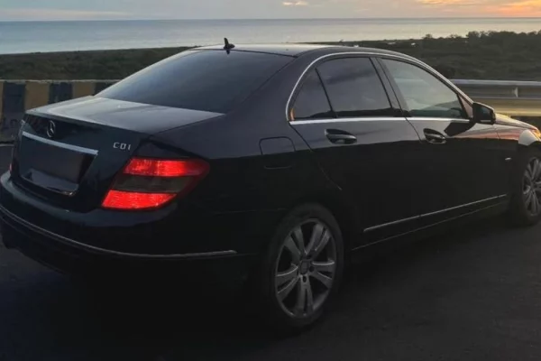 Makina ne shitje ne Tirane - 7,800 Euro