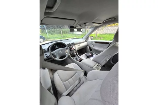 Makina ne shitje ne Tirane - 4,300 Euro