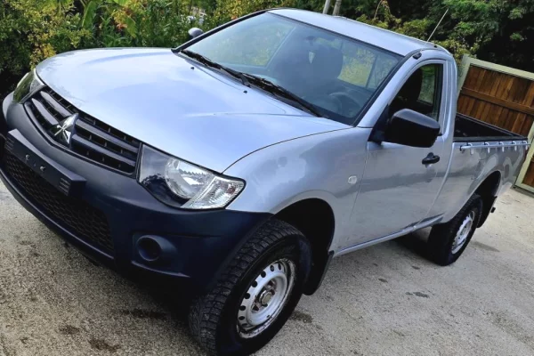 Auto in Vendita a Tirana - 12,800 Euro