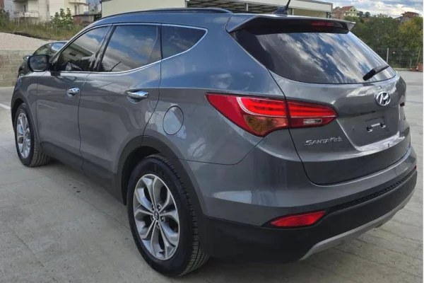 Auto in Vendita a Tirana - 10,500 Euro