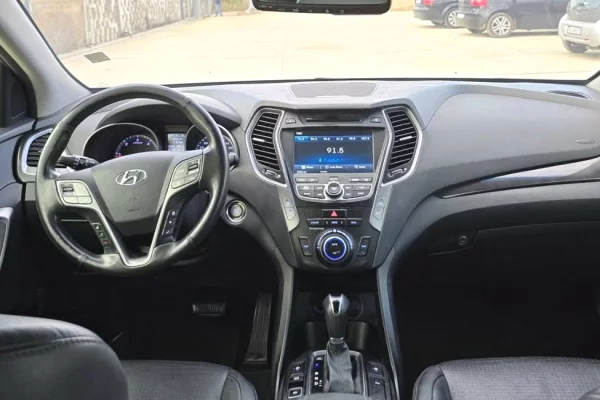 Auto in Vendita a Tirana - 10,500 Euro