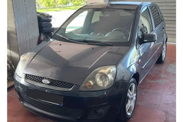 Auto in Vendita a Tirana - 2,600 Euro