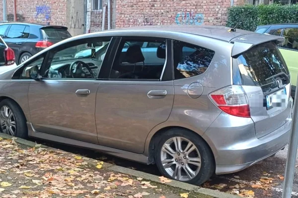 Auto in Vendita a Tirana - 5,800 Euro