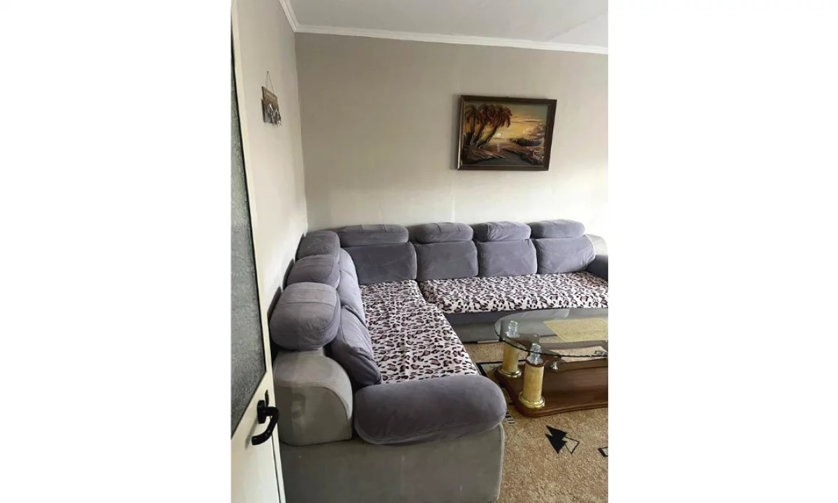 Shtepi ne shitje Apartament ne Tirane, 1+1, Mobilimi E mobiluar, Pagesa 88,000  Euro.