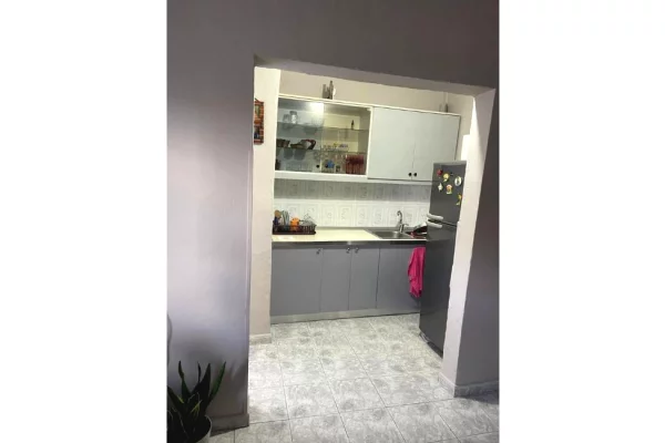 Shtepi ne shitje Apartament ne Tirane, 1+1, Mobilimi E mobiluar, Pagesa 88,000  Euro.