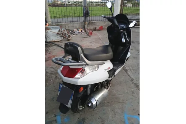 Moto e Scooter in vendita a Alessio - 1,100 Euro