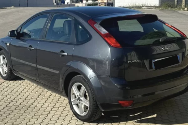 Auto in Vendita a Tirana - 2,700 Euro