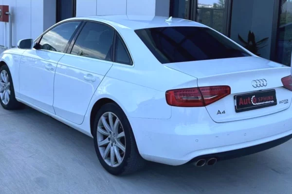 Auto in Vendita a Tirana - 8,800 Euro