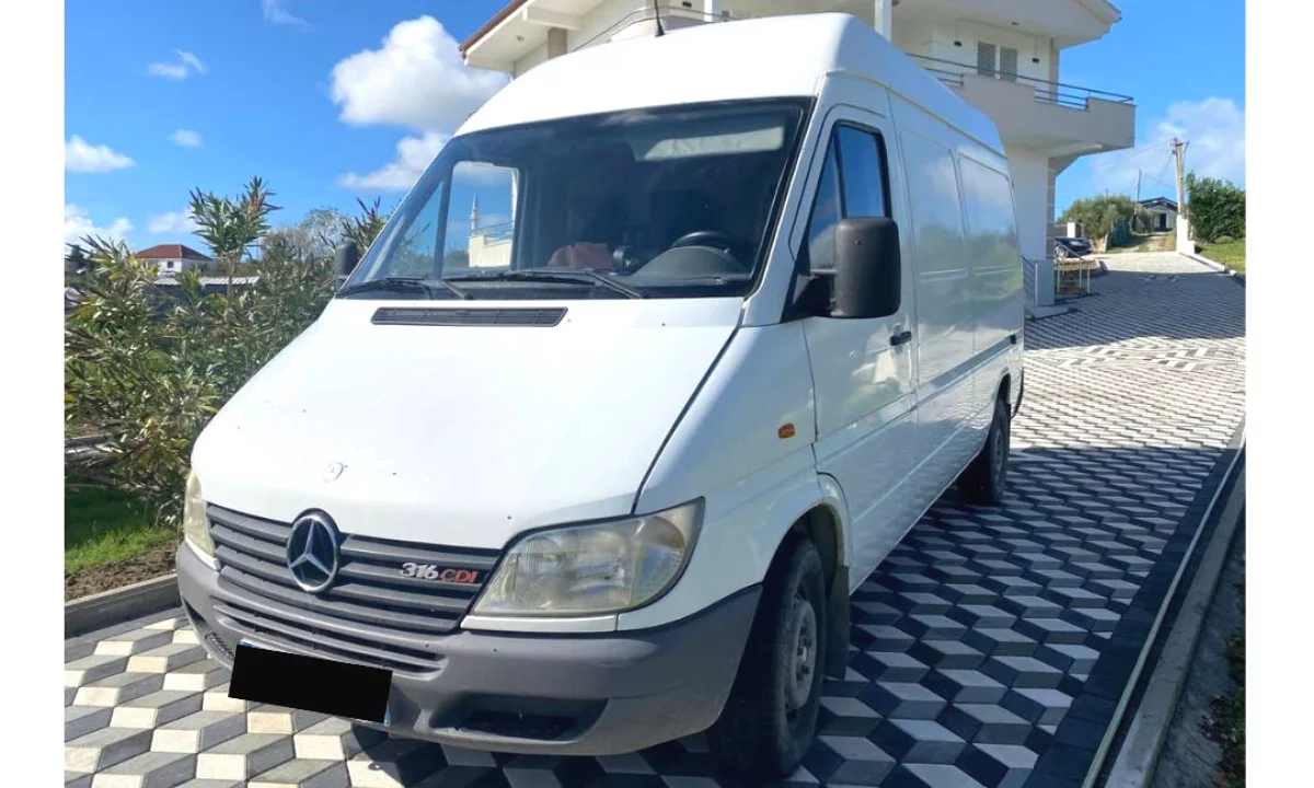 Cars for sale in Tirana, Mercedes-Benz, 2001 Diesel,Kambio Automatik Payment 7,200  Euro.