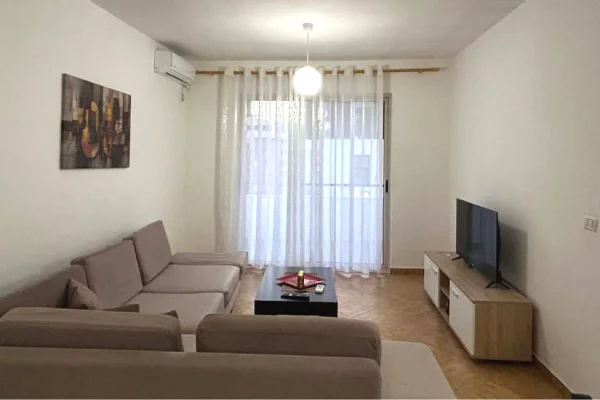 Okazion: Apartament 2+1+2 e mobiluar me qera