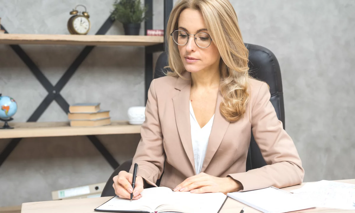 Njoftime Pune ne Tirane, Profesioni Këshilltar Ligjor , Me eksperience, Pagesa Me Marreveshje.